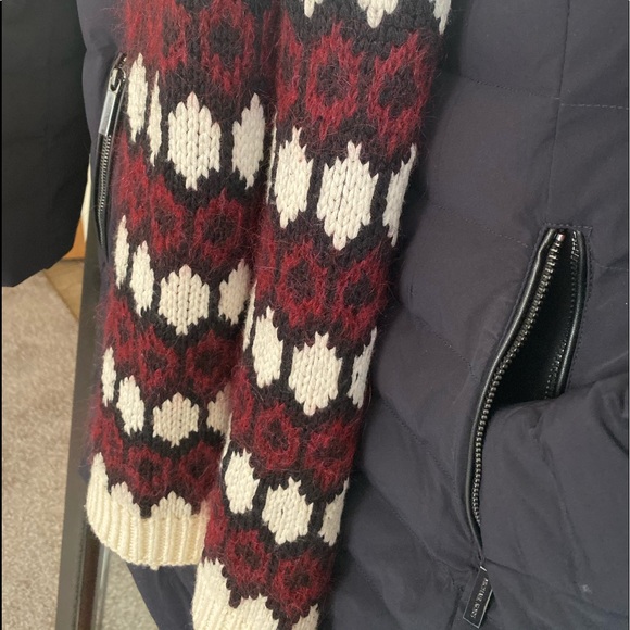 GUCCI patterned wool scarf